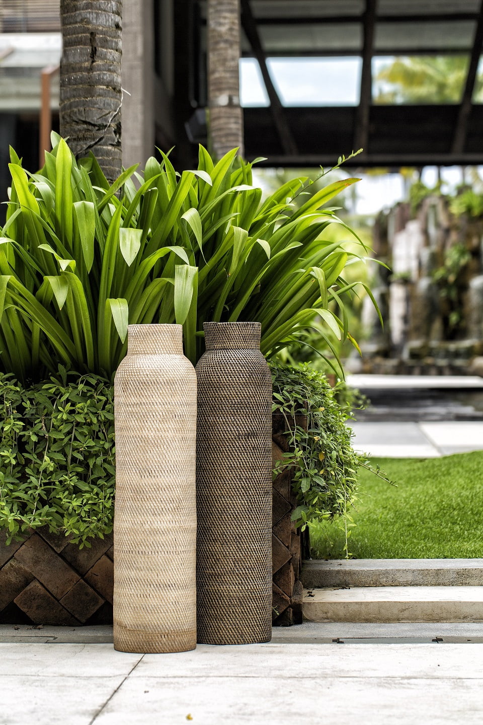 Handmade rattan vase – the Wicker, boho decor made in Bali