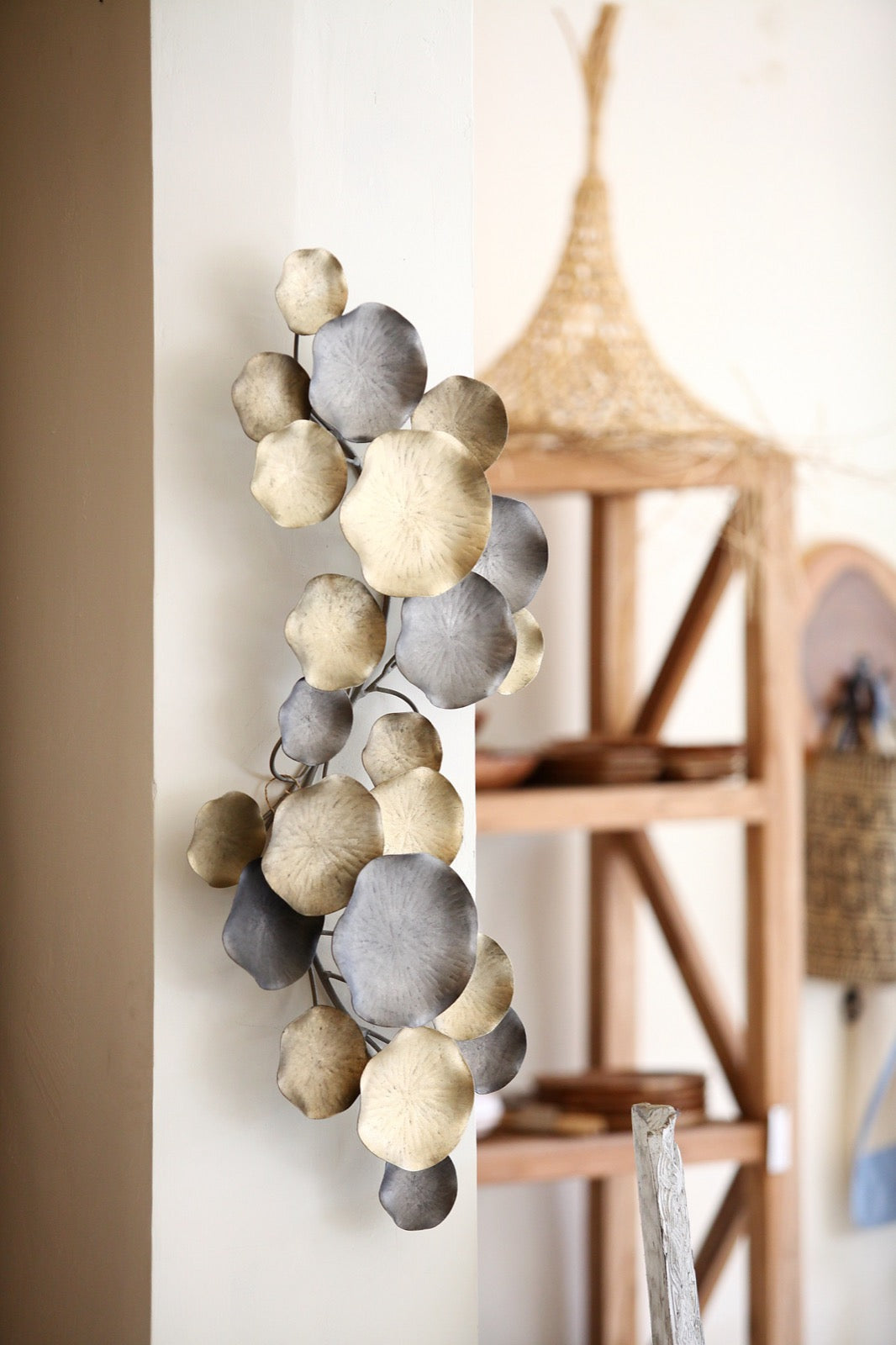 Teak root wall decoration – Lying Lotus Décor – boho decor handmade in Bali by BaliSouk