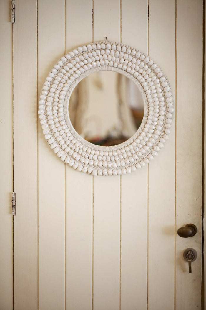 Shell mirror Agoda – boho decor handcrafted in Bali by BaliSouk