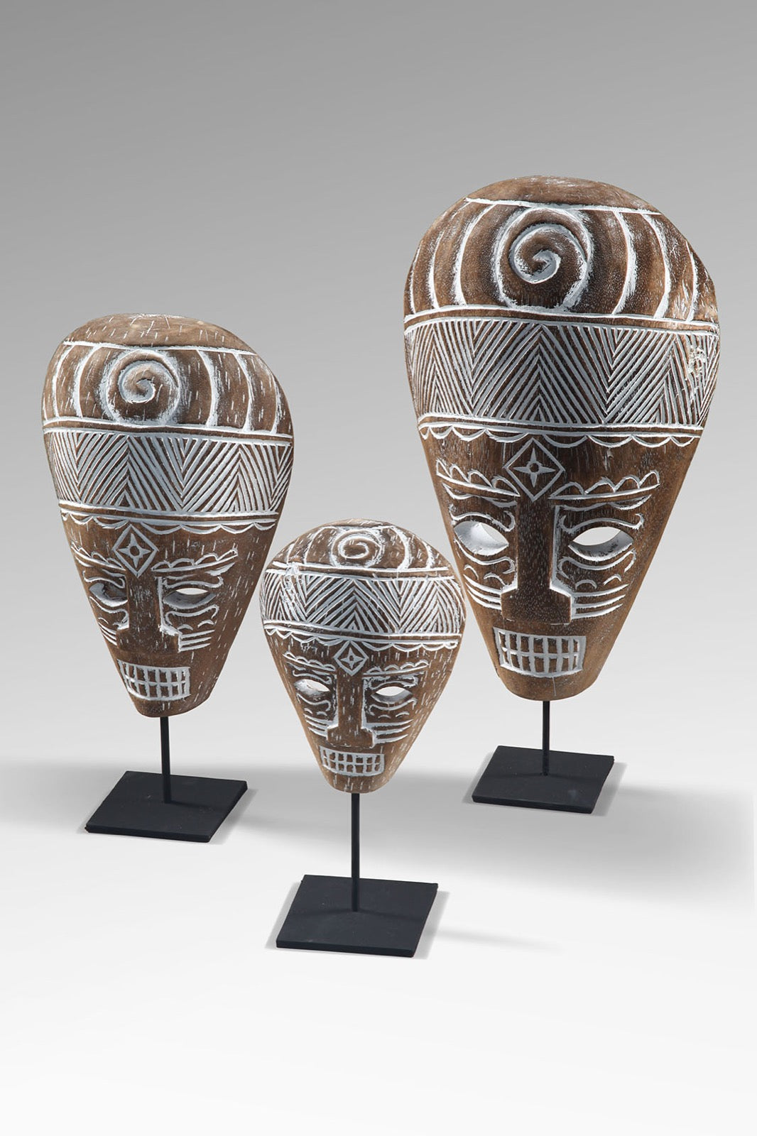The Timor Mask Stand sculpture – natural materials, boho decor handmade in Bali