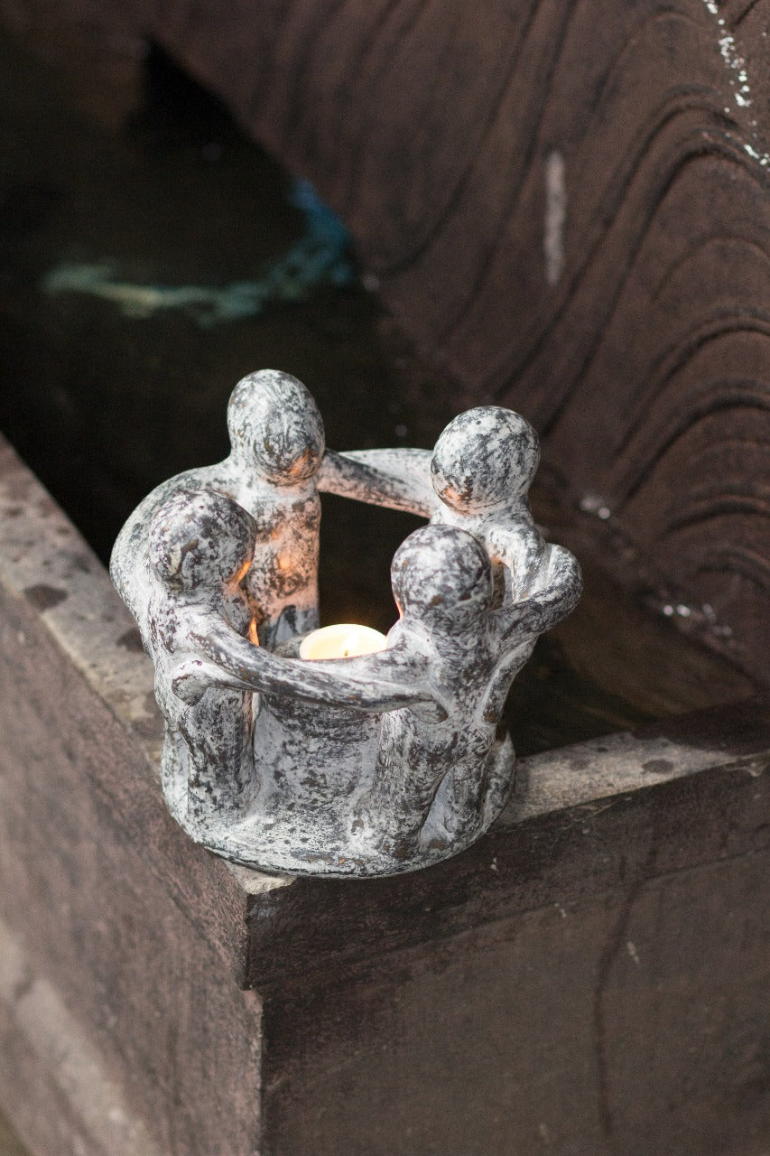 4 Men Candle