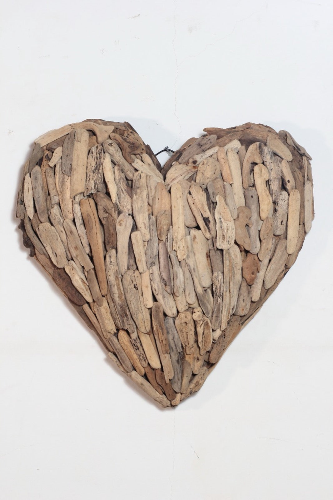 Driftwood wall decoration Heart – boho decor handcrafted in Bali by BaliSouk
