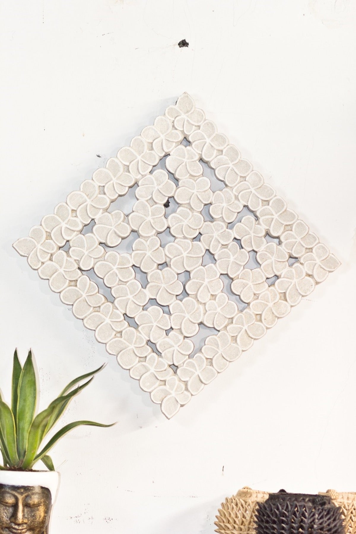 Bali Furniture – Bali Ornamnet Panel – The Bali Ornamnet Panel offers a calm, c
