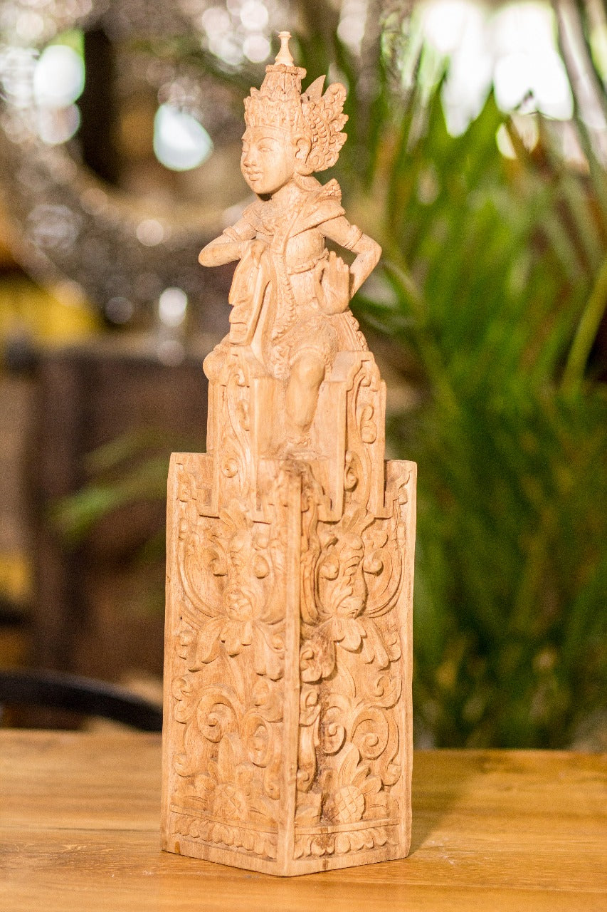 Bali Dancer decorative piece in natural materials – handmade boho decor from Bali
