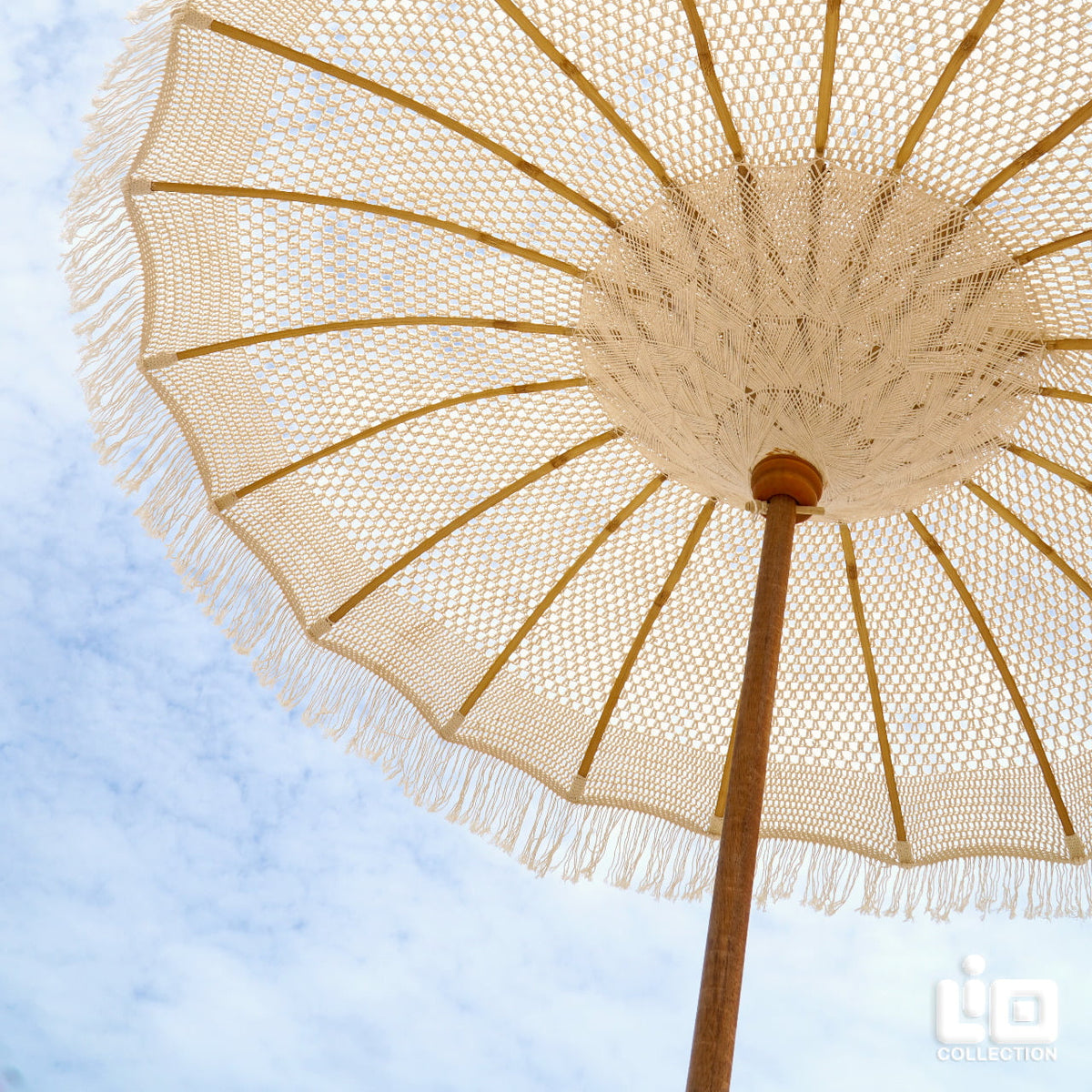 Teak umbrella Lux – boho furniture, handwoven and handmade in Bali