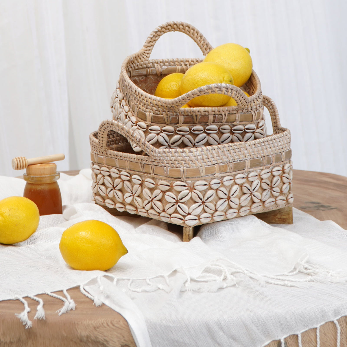 Handmade rattan tray – the Gilli, boho decor made in Bali