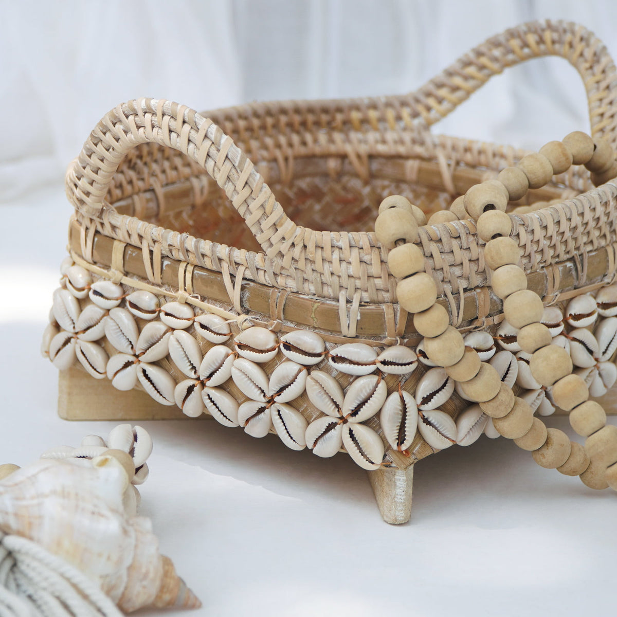 Rattan tray Gilli – handmade in Bali, boho style