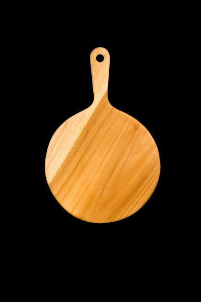 Cutting board in natural materials – boho decor by BaliSouk