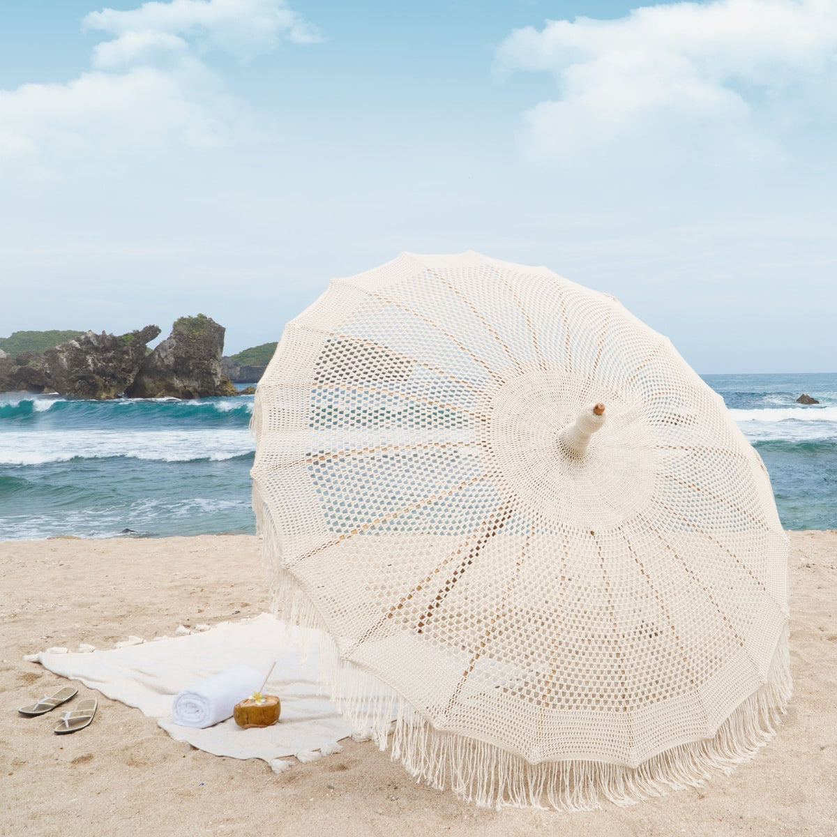 Lux Umbrella With Teak Pole And Bamboo Ribs Natural