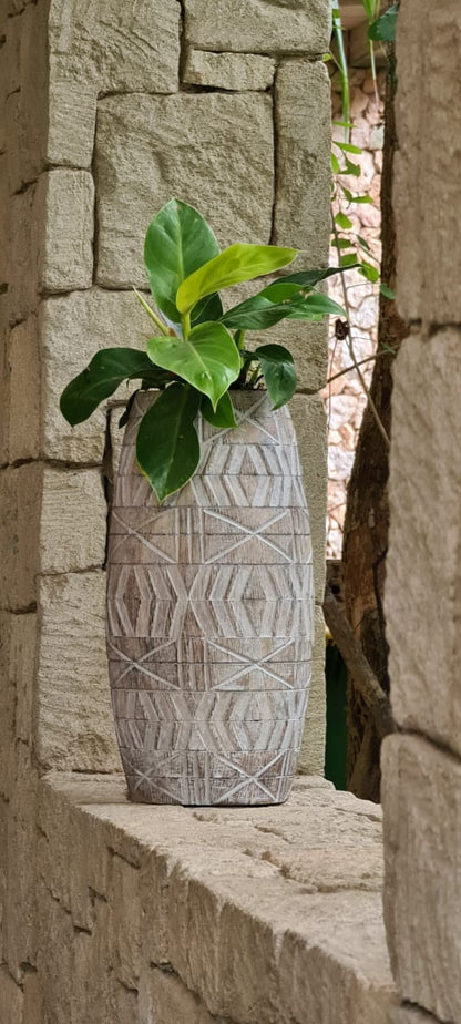 Handmade albasia wood pot – the Toraja, boho decor made in Bali