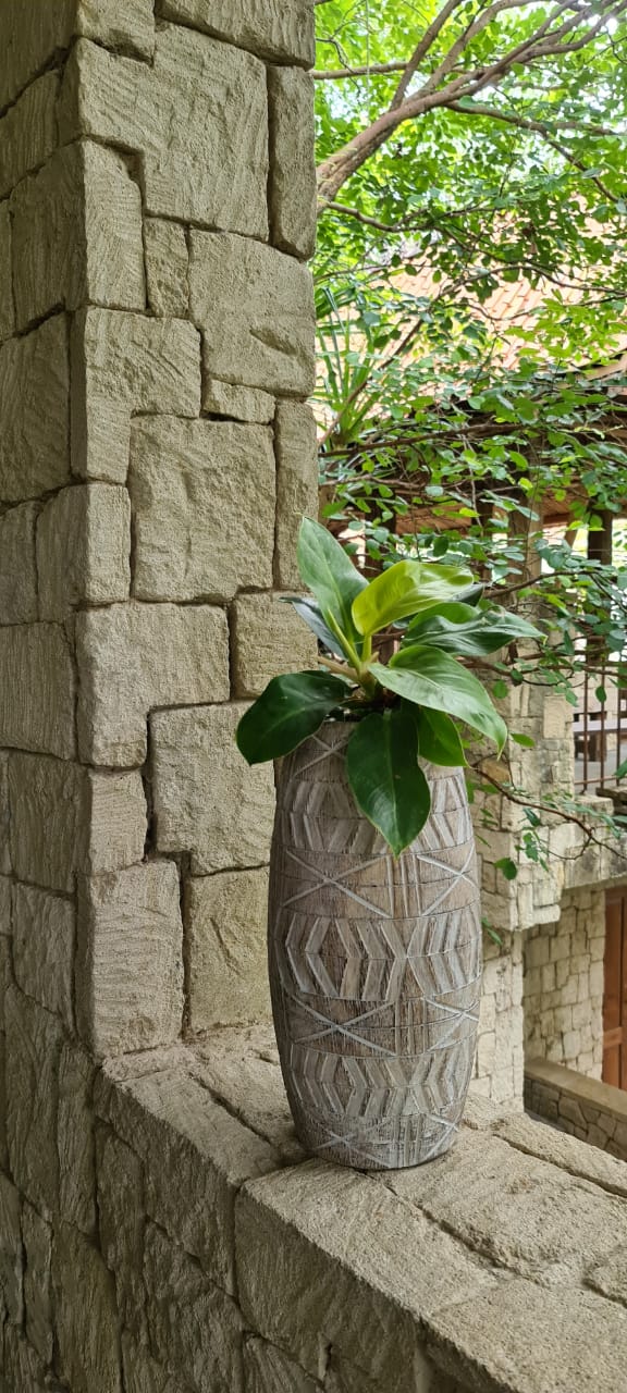 Albasia wood pot – Toraja, natural natural materials in boho style