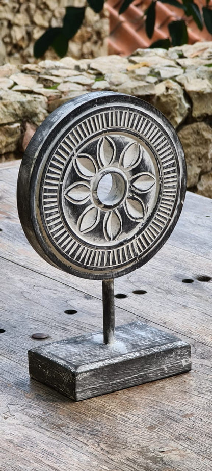 Handmade albasia wood decorative stand – the Toraja, boho decor made in Bali