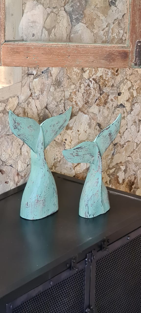 Handcrafted albasia wood sculpture – Fish Tail, boho decor from BaliSouk