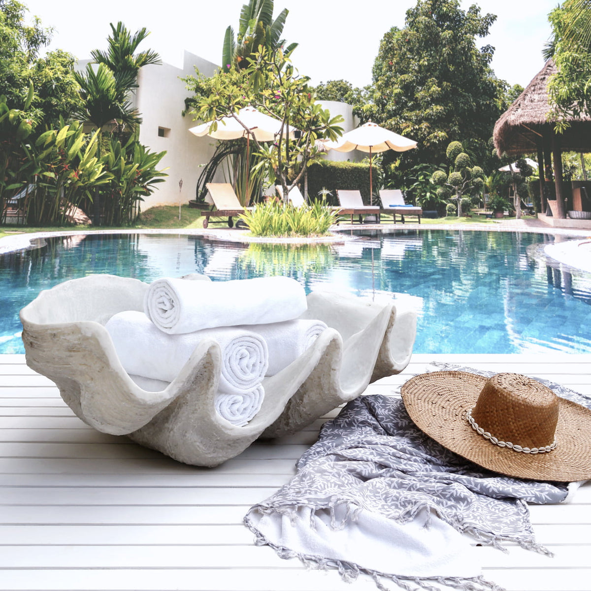 Handmade resin decorative piece – the Shell Resin, boho decor made in Bali