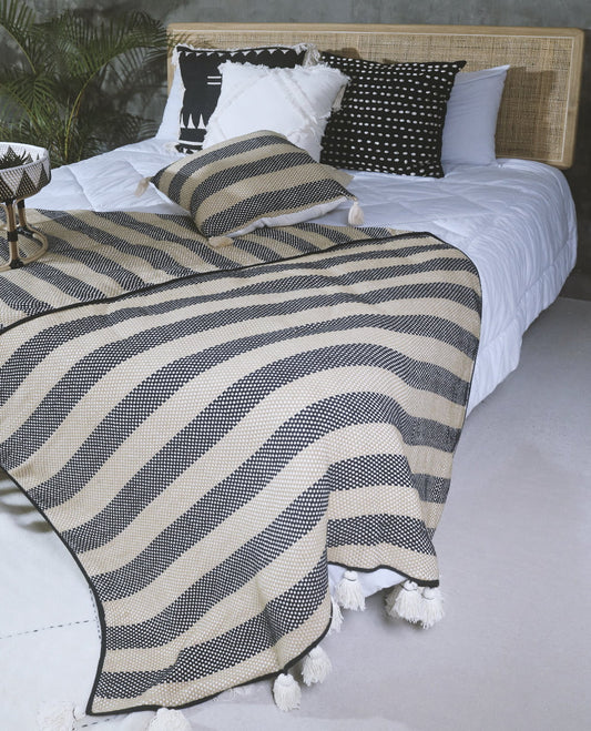 Cotton throw – Blanket – boho decor handmade in Bali by BaliSouk