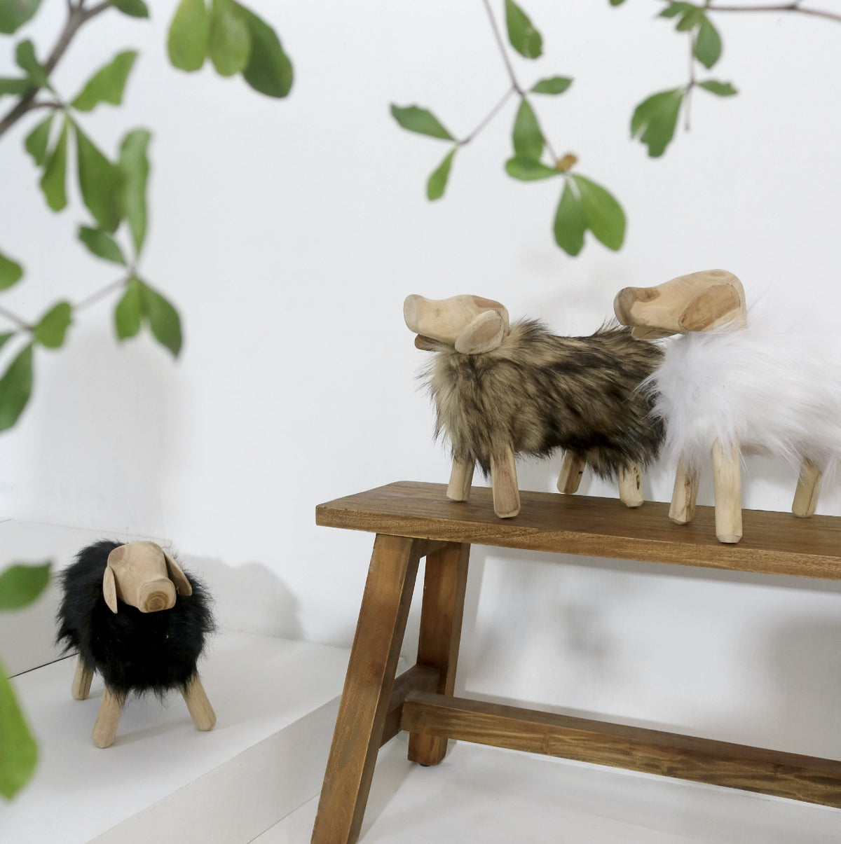 Teak decorative piece Woolly Sheep – boho decor, handwoven and handmade in Bali