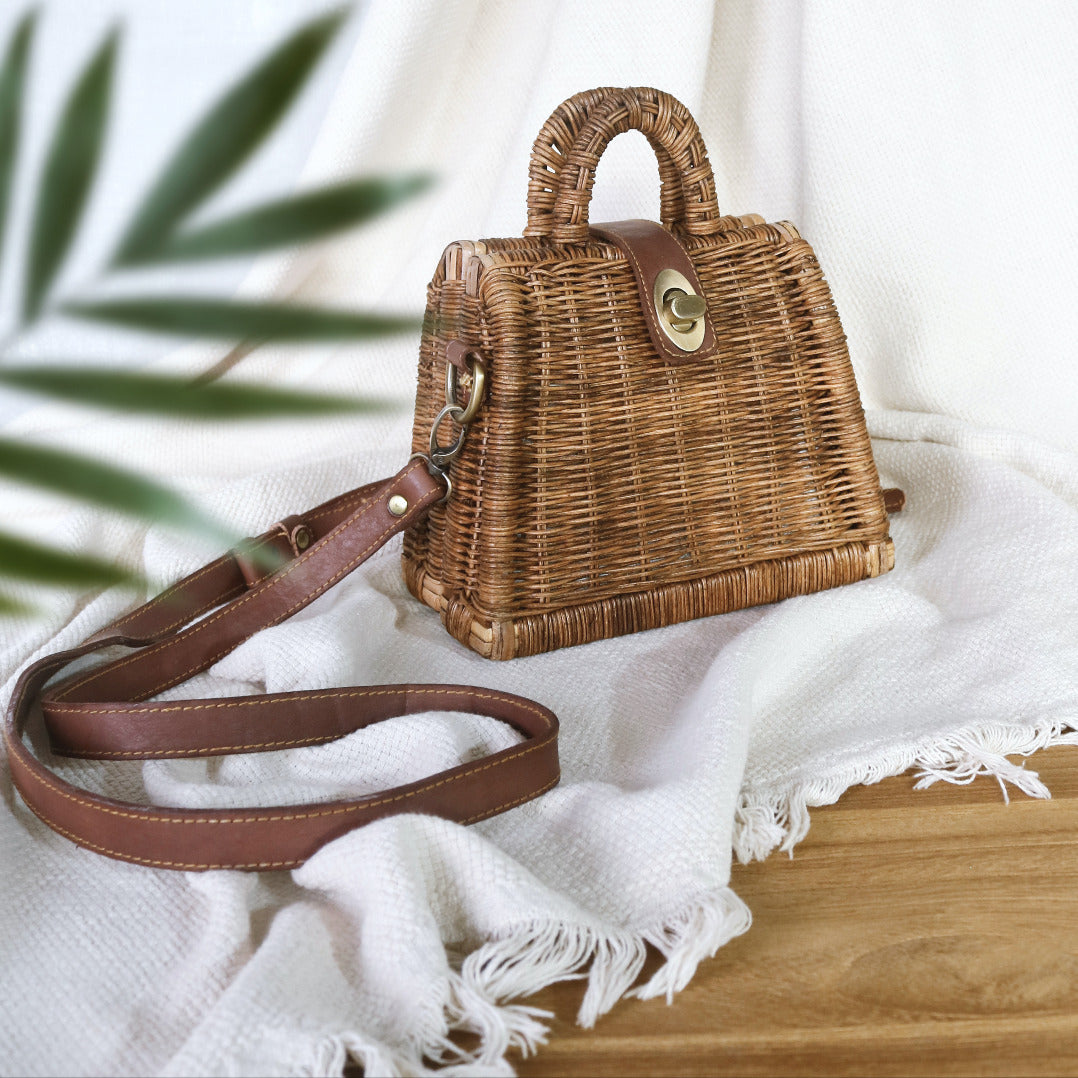 Handcrafted ketak handbag – Lombok Bag, boho decor from BaliSouk