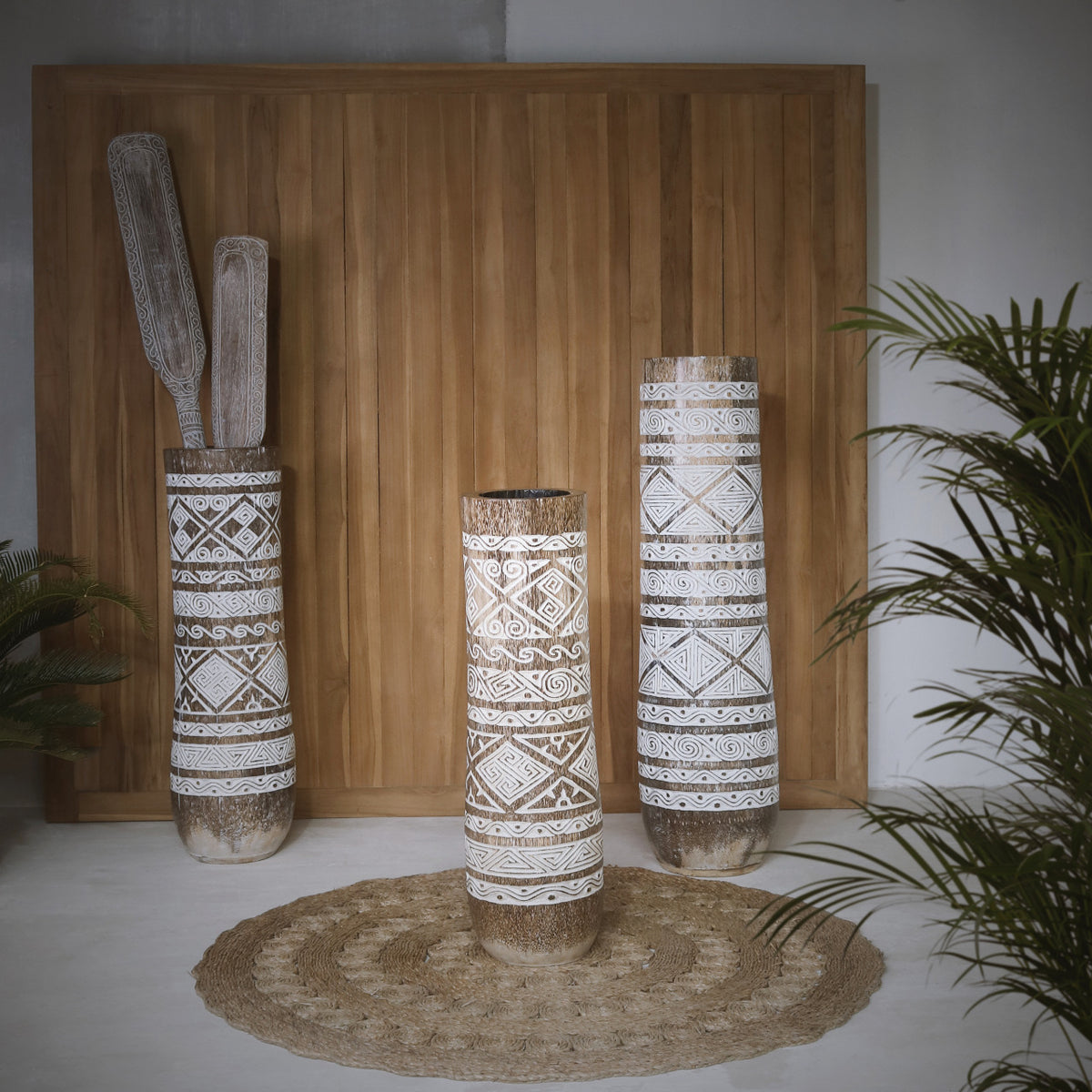 Carving Pot Medium pot in natural materials – handmade boho decor from Bali
