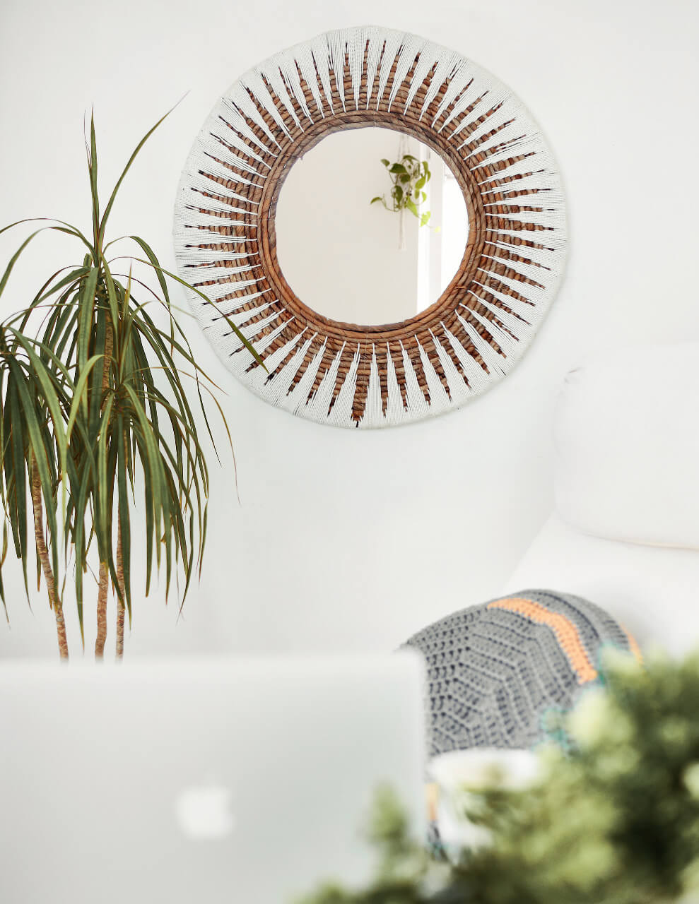 Mayang Round Mirror