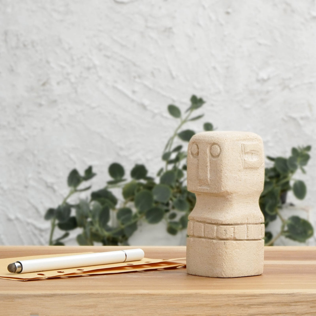 Stone statue Sumba – boho decor, handwoven and handmade in Bali