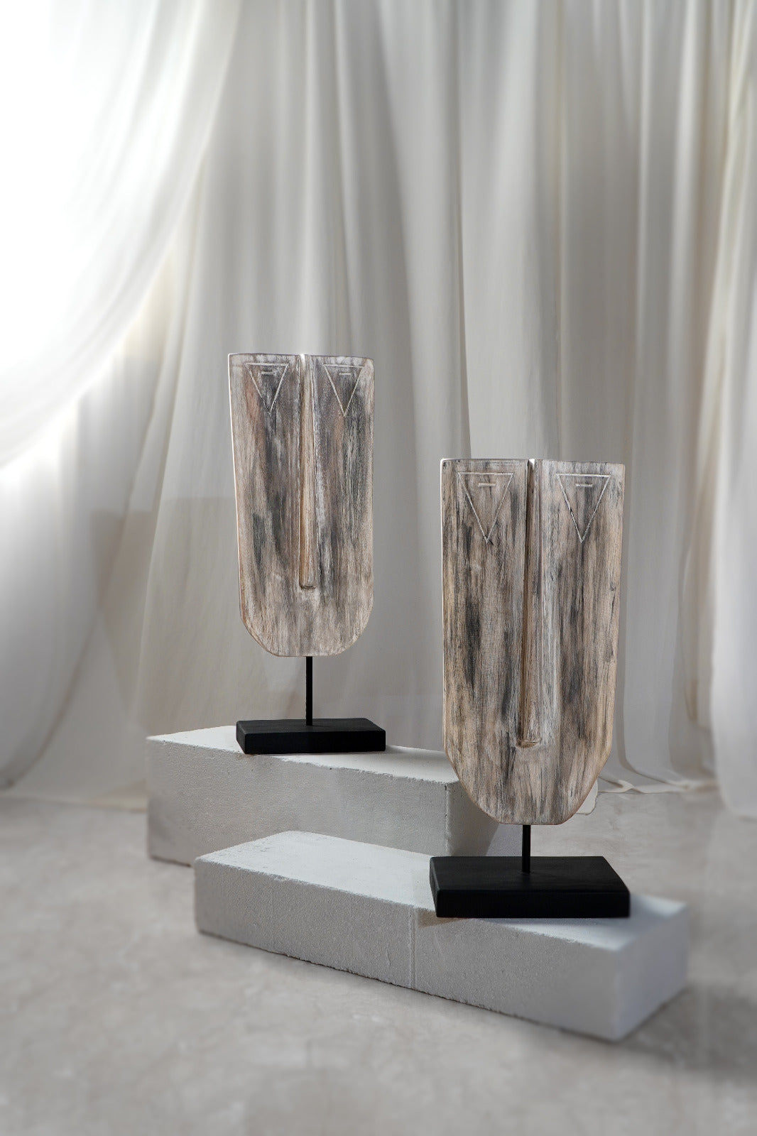 Face Stand sculpture in natural materials – handmade boho decor from Bali