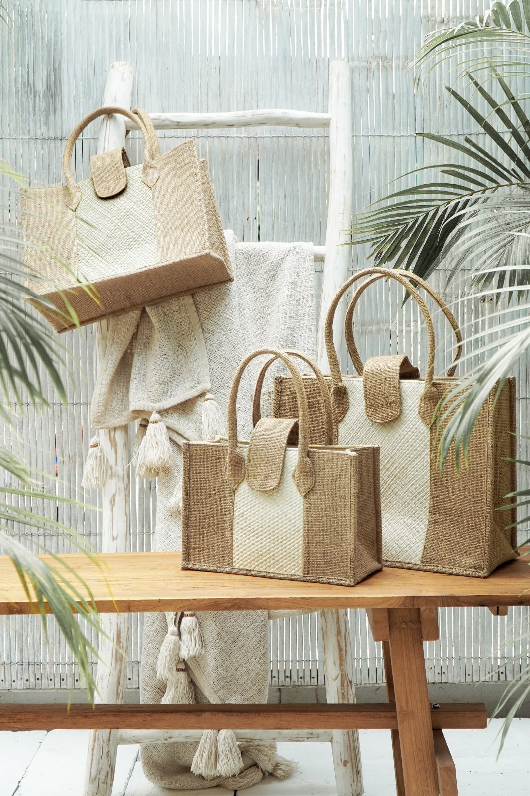 Pevita handbag in natural materials – handmade boho decor from Bali