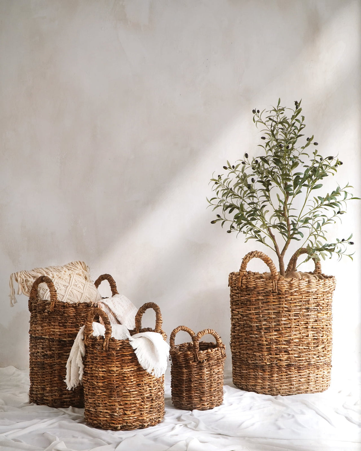 Banana fibre basket – Kartika – boho decor handmade in Bali by BaliSouk