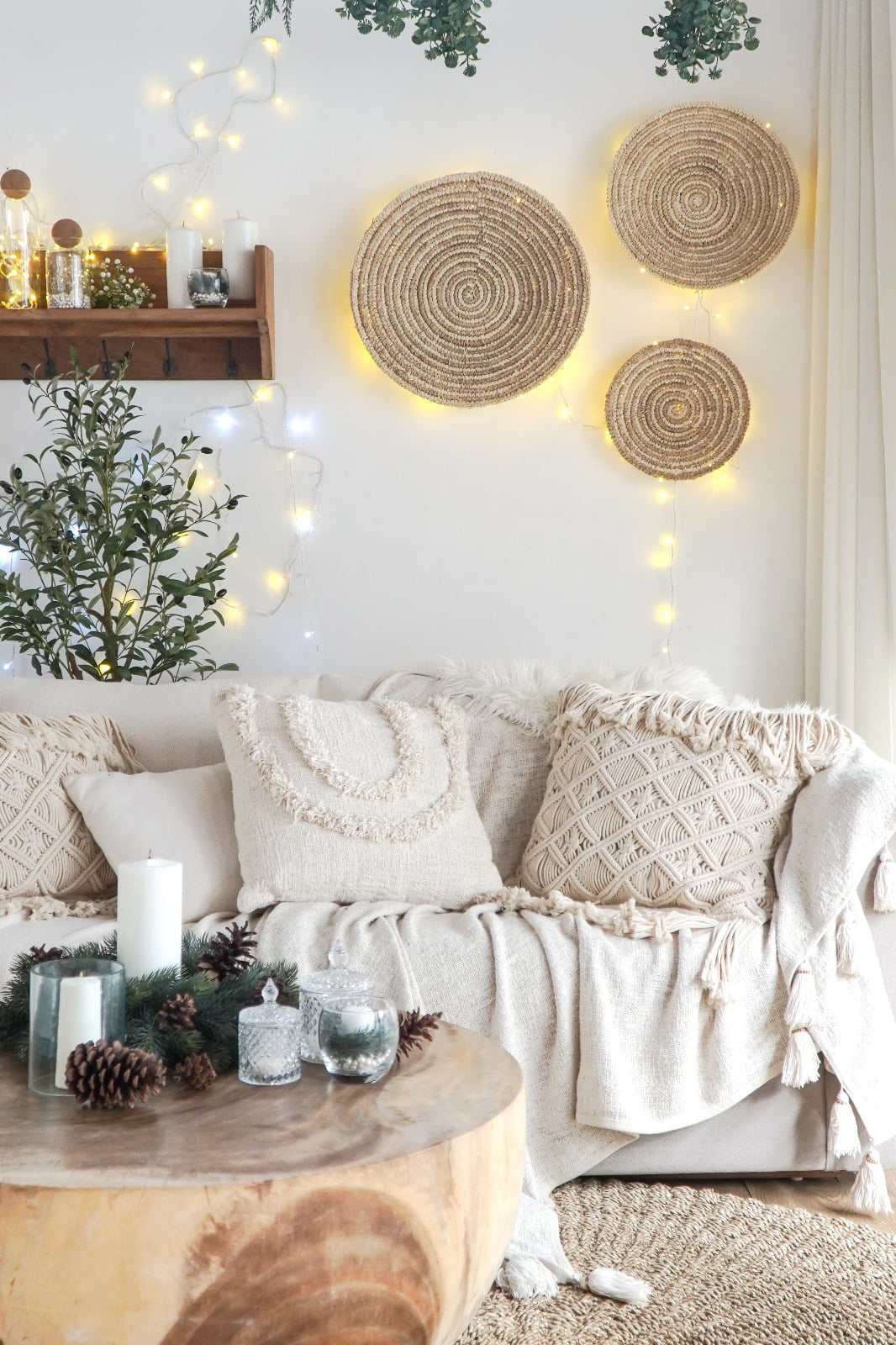 The Delia wall decoration – natural materials, boho decor handmade in Bali
