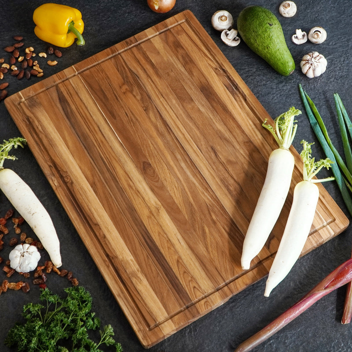 Lucy Cutting board in natural materials – boho decor by BaliSouk