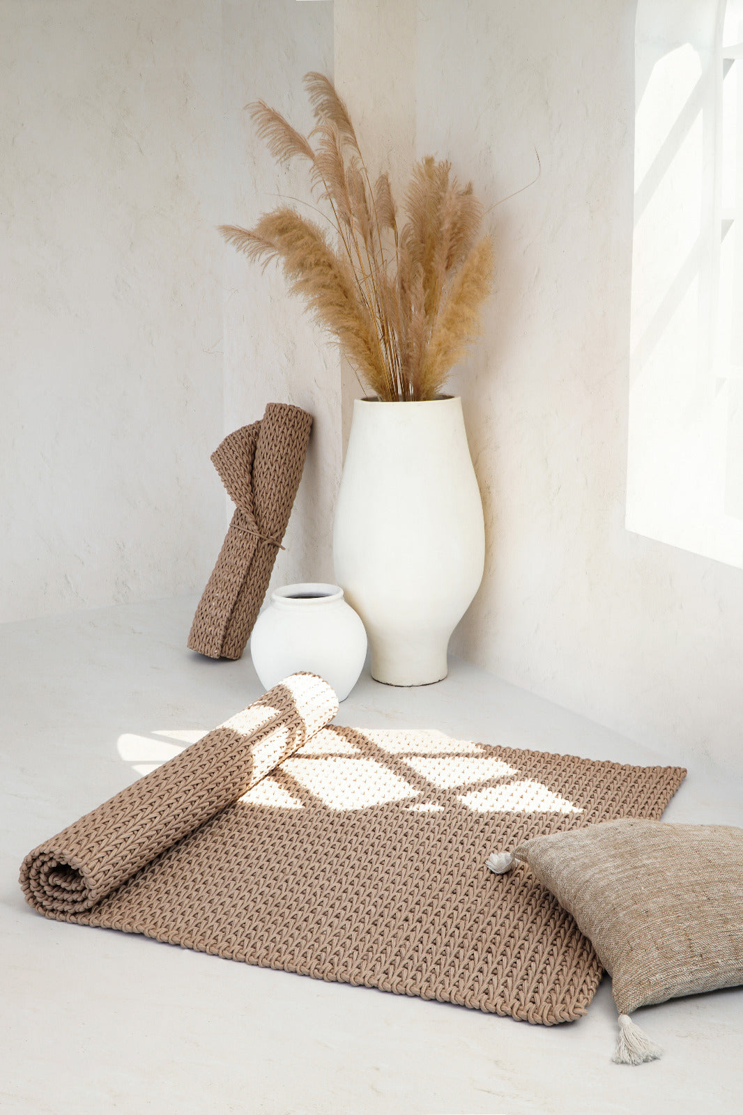 Lena – natural materials rug, boho decor from Bali