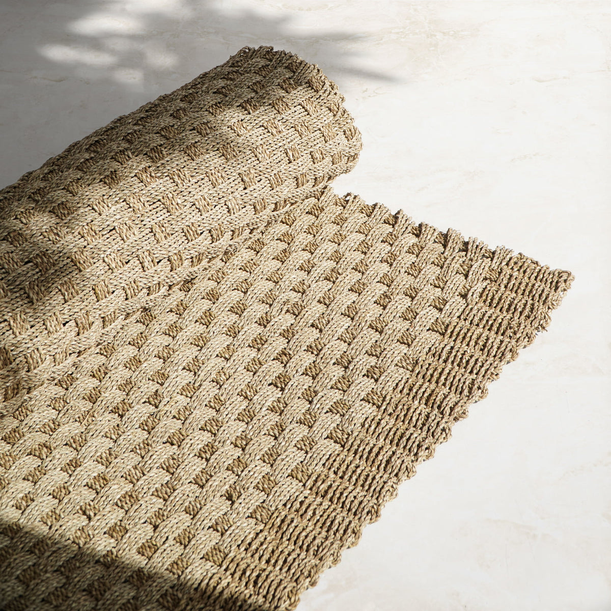 Seagrass rug Hatami – boho decor, handwoven and handmade in Bali