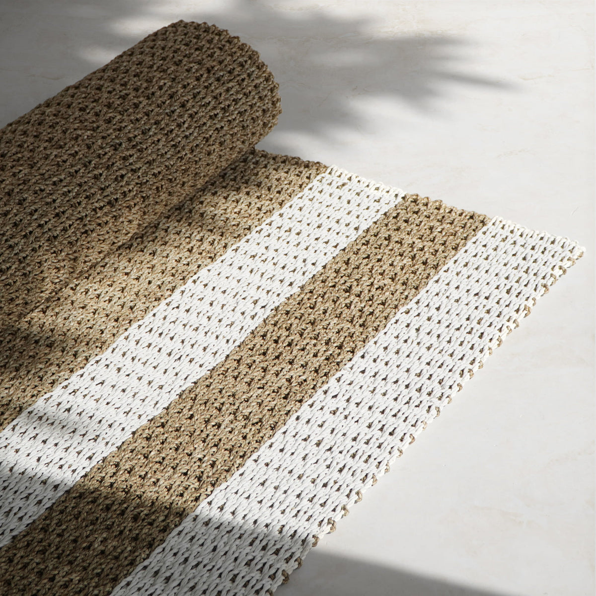Seagrass rug Hatami – boho decor, handwoven and handmade in Bali