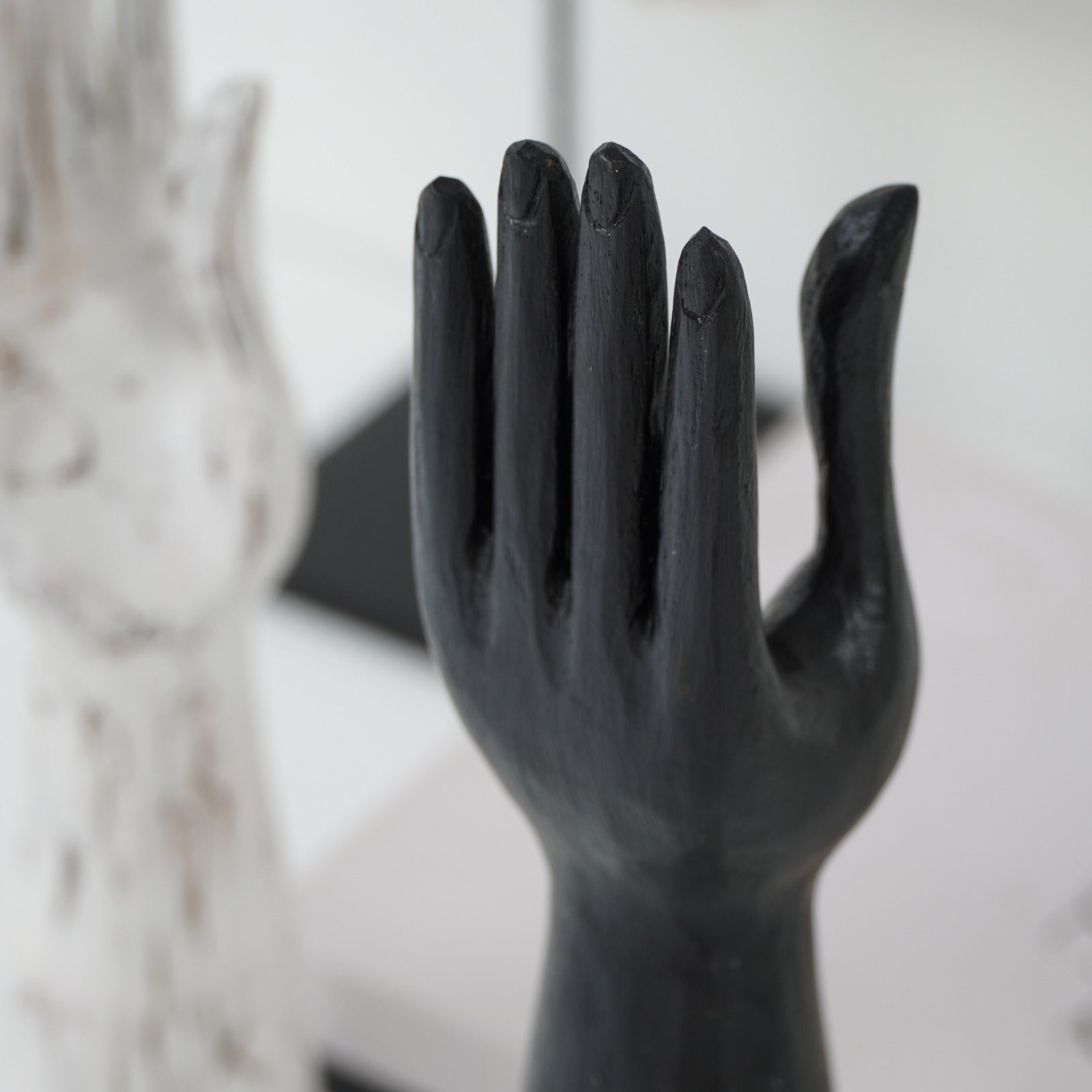 Bali Furniture – Bali Hand Deco With Stand