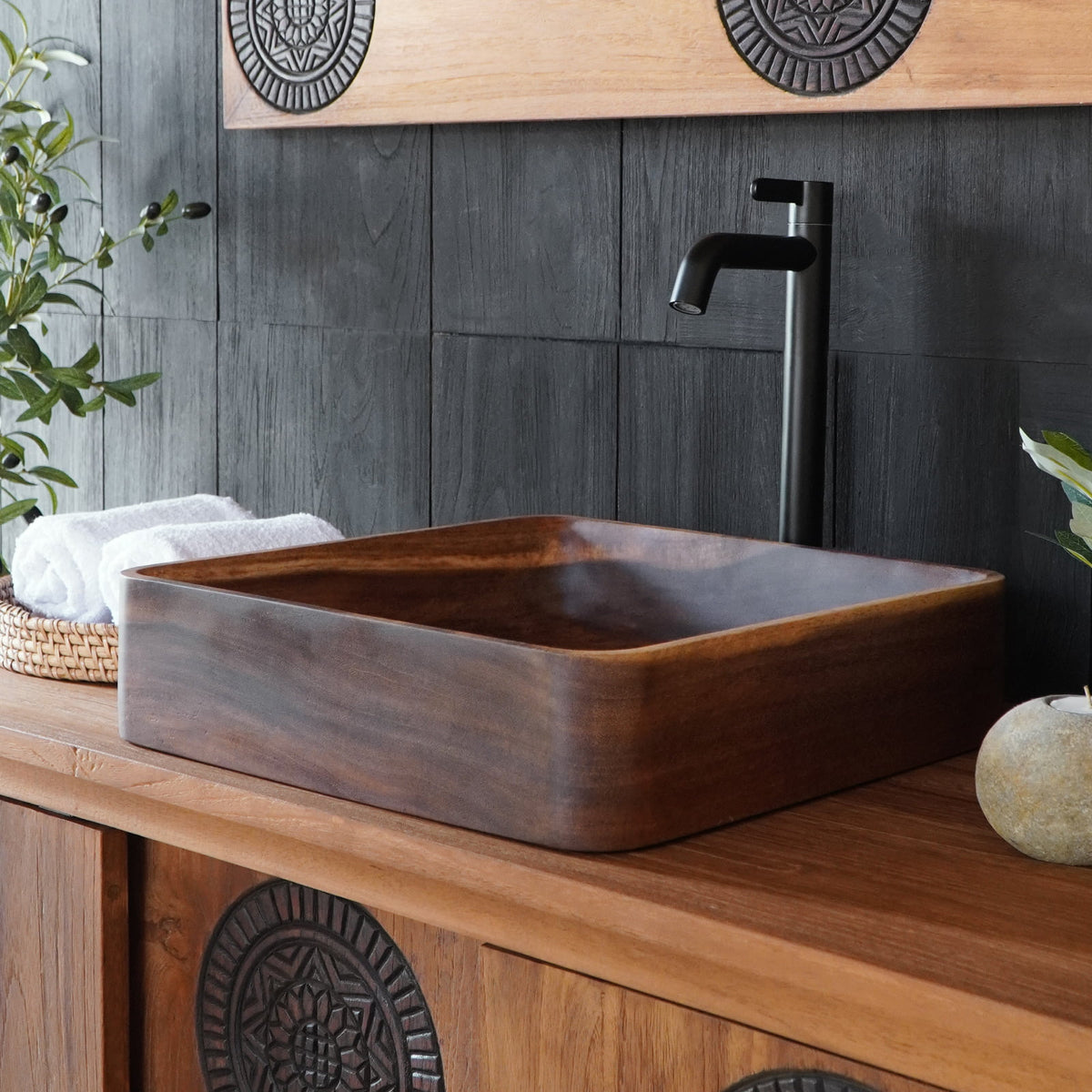 Bertha Sink washbasin by BaliSouk – boho furniture made in Bali