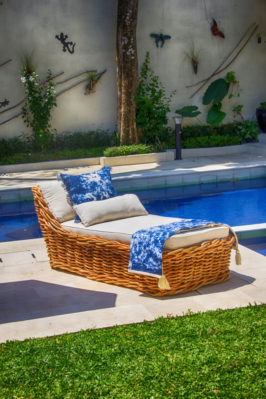 The Saint Tropez lounge chair – natural materials, boho furniture handmade in Bali