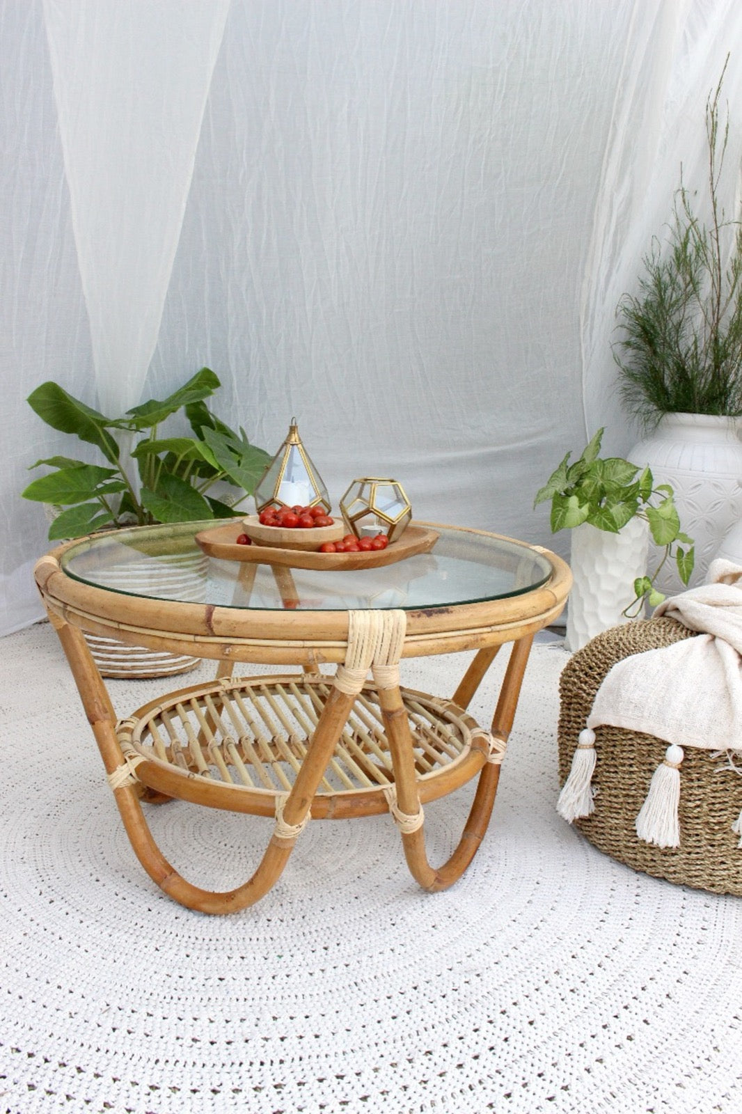 Sumatra Round Table With Glass Top