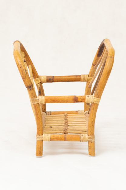 Rattan magazine holder Kamile – handmade in Bali, boho style