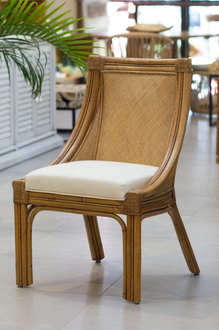 Lenny chair in natural materials – handmade boho furniture from Bali