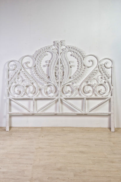 Rattan headboard Barrogh – handmade in Bali, boho style