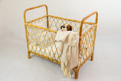 Handmade rattan baby bed – the Mica, boho furniture made in Bali