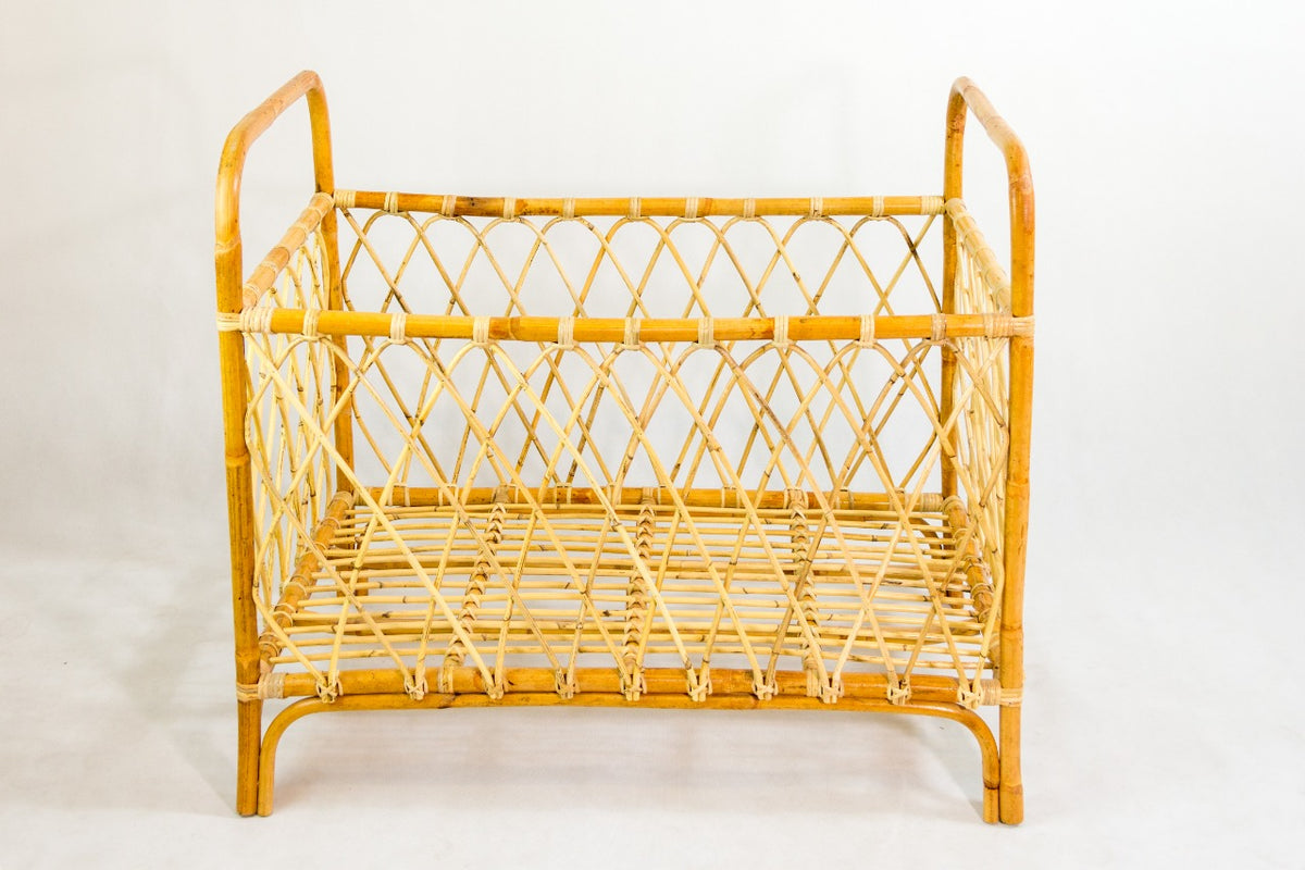 Mica baby bed in natural materials – boho furniture by BaliSouk