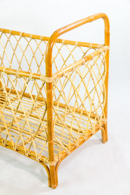 Mica baby bed, boho furniture handmade by Balinese artisans