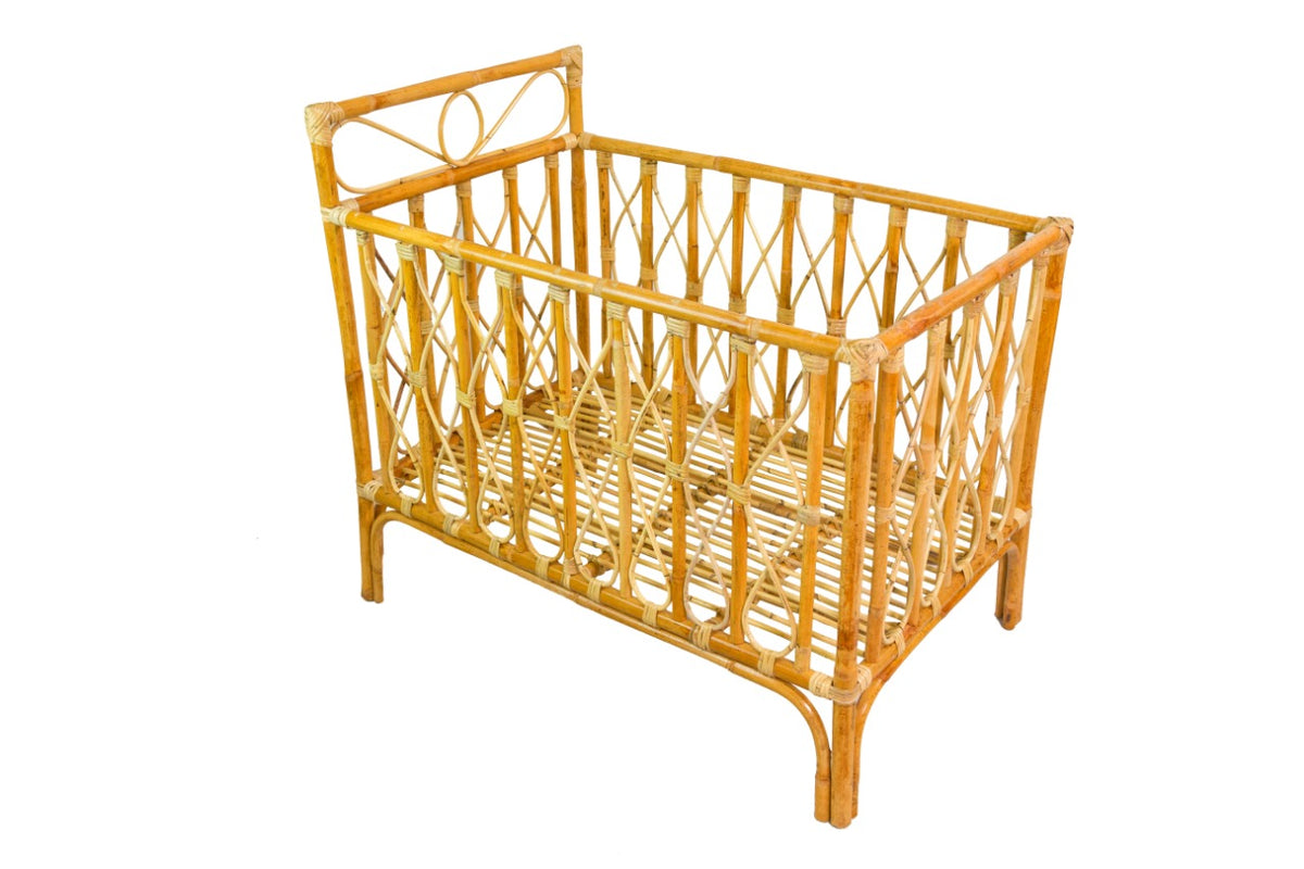 Momo baby bed by BaliSouk – boho furniture made in Bali