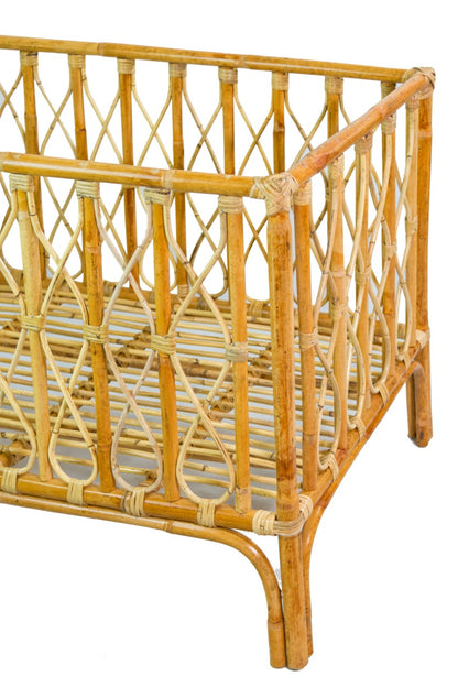 Momo – natural materials baby bed, boho furniture from Bali