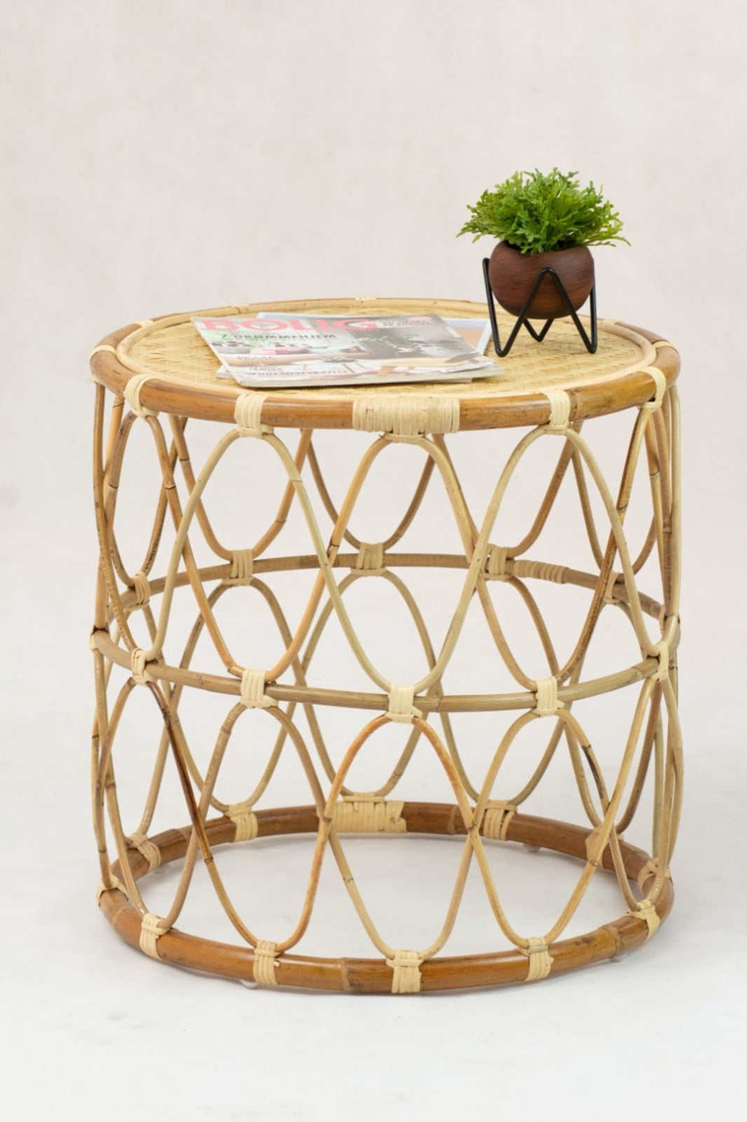 Rattan side table Kingston – handmade in Bali, boho style