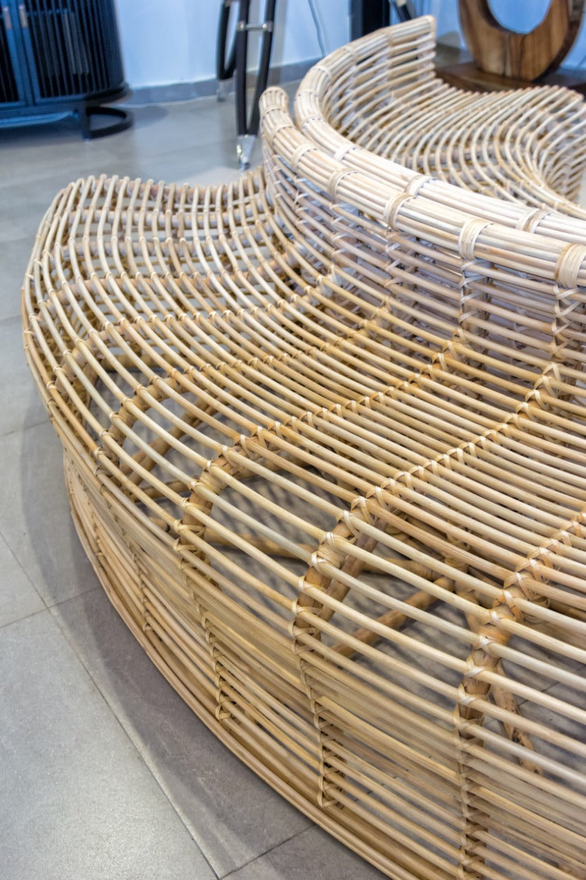 Rattan bench Vezouvio – handmade in Bali, boho style
