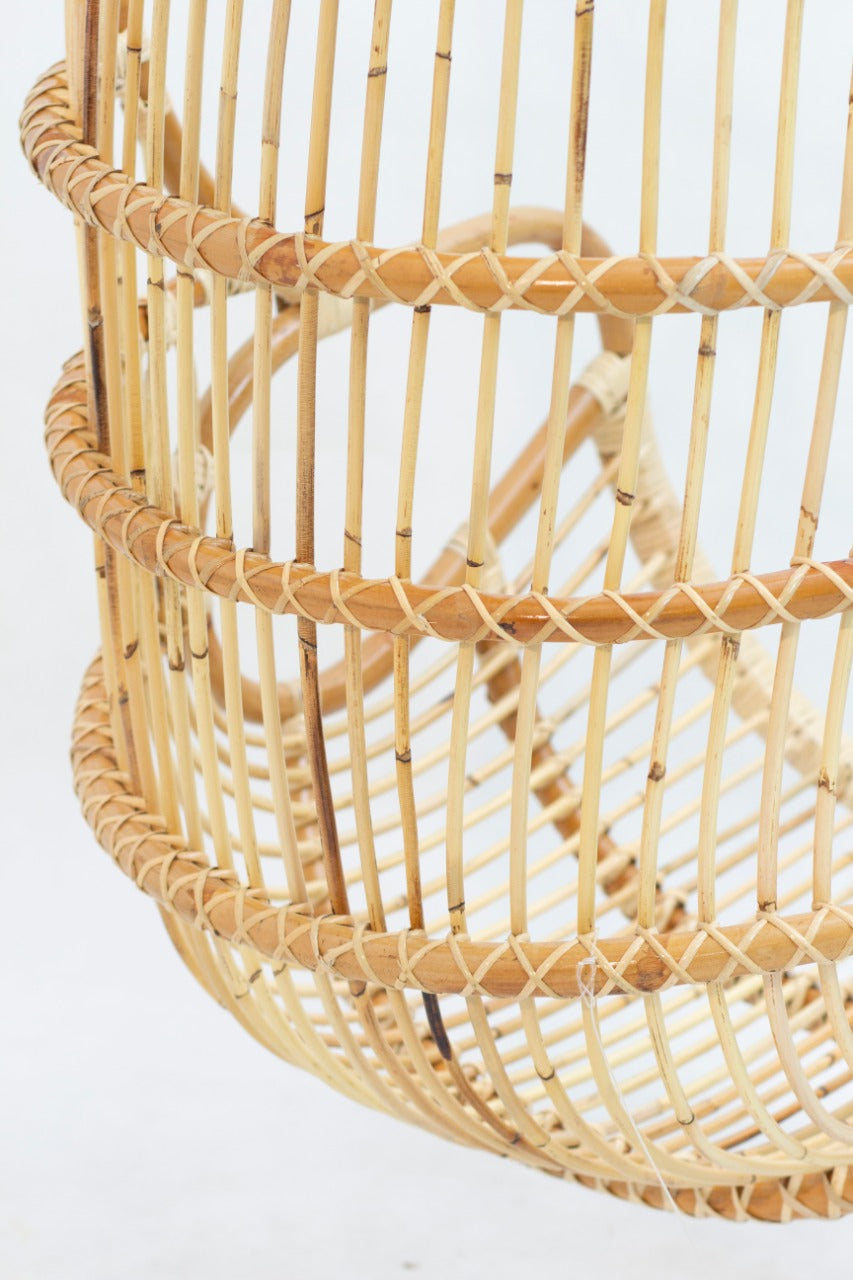 Sergio hanging chair by BaliSouk – boho furniture made in Bali