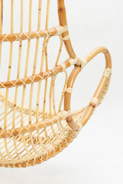 Sergio hanging chair in natural materials – boho furniture by BaliSouk