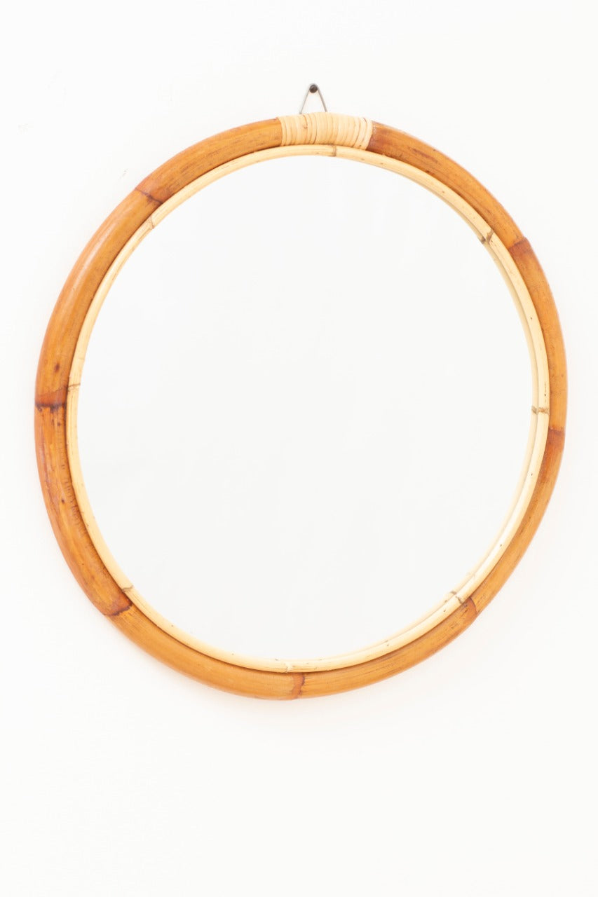 Rattan mirror Raline – boho decor, handwoven and handmade in Bali