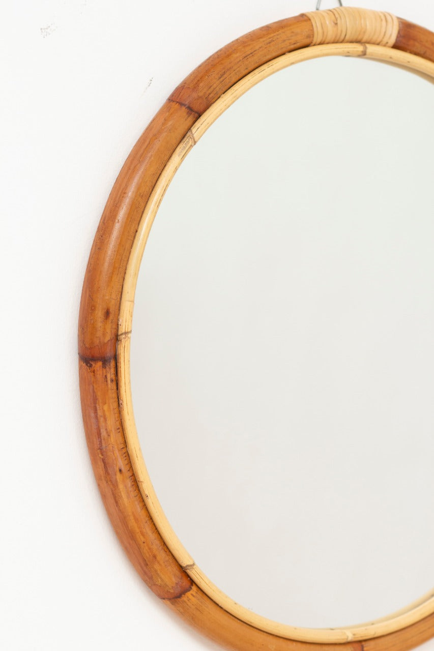 Rattan mirror Raline – boho decor, handwoven and handmade in Bali